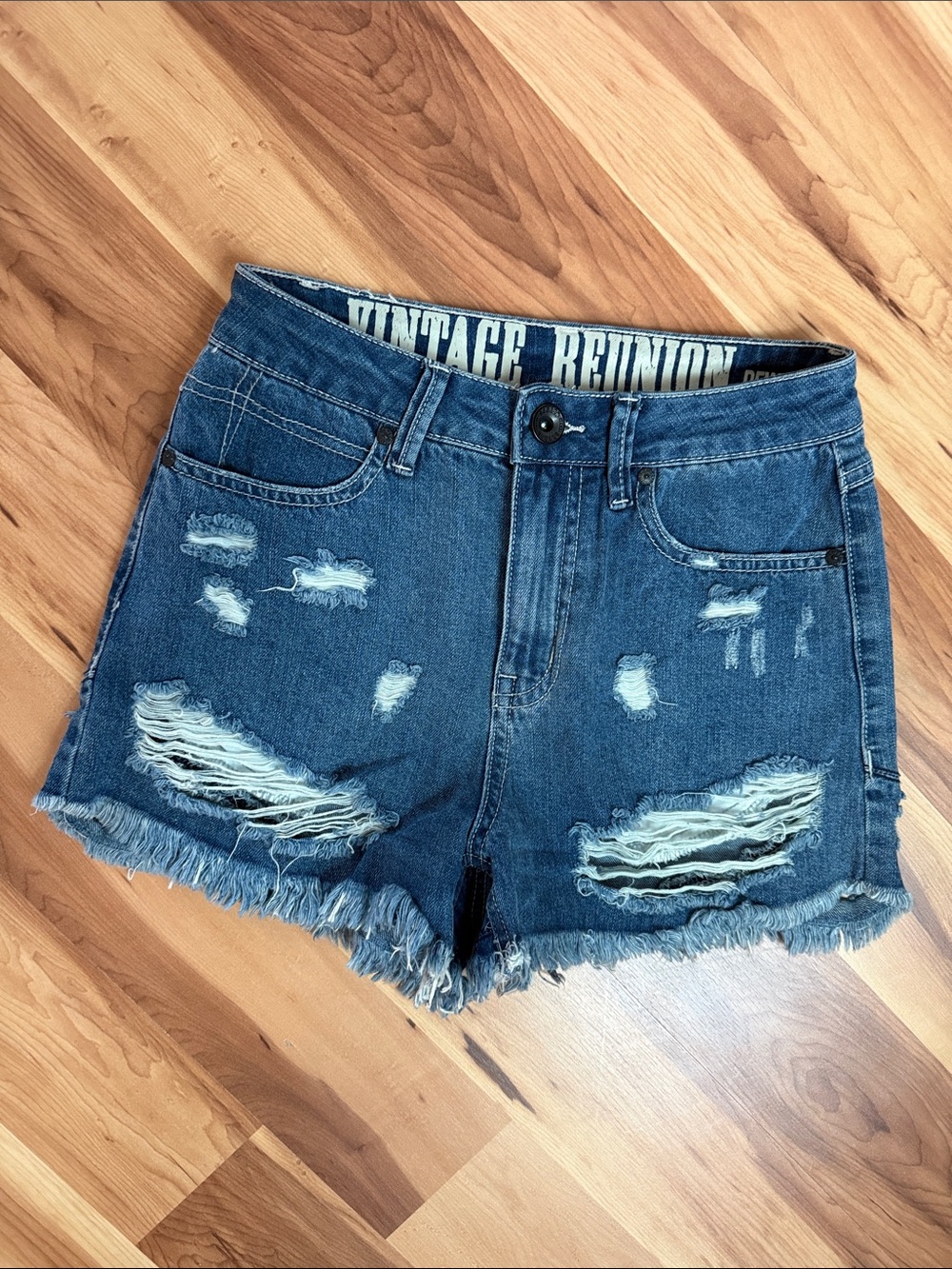 Women’s Vintage Reunion jean shorts